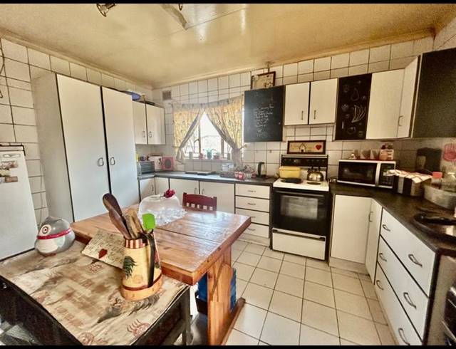 3 BEDROOM HOUSE FOR SALE IN VANDERBIJLPARK CW 6
